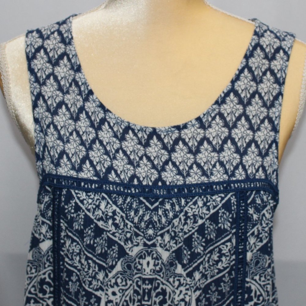 KNOX ROSE Handkerchief Style Dress - Picture 7 of 7